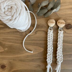 Macramé Dummy Clips